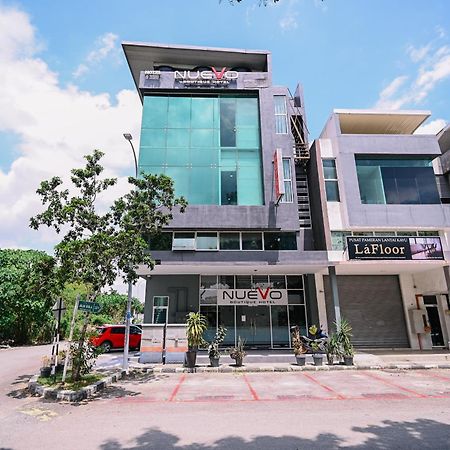 Swing & Pillows - Kota Kemuning Selangor Formerly Known As Nuevo Boutique Hotel Shah Alam Exterior photo